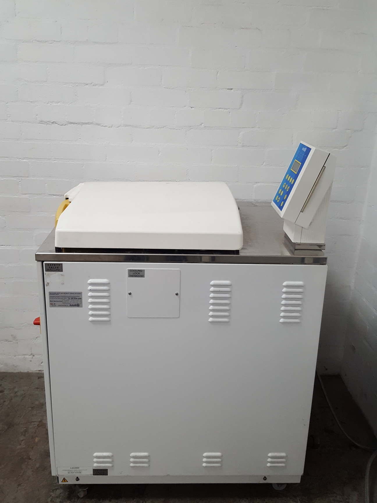 Image of Astell Scientific Floor Standing Sterilization Autoclave Lab