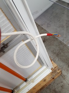 Thumbnail image of Large Vertical Laminar Flow System / Clean Room 3-Bay Lab