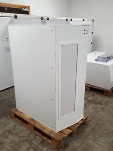 Thumbnail image of Large Vertical Laminar Flow System / Clean Room 3-Bay Lab