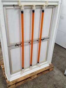 Thumbnail image of Large Vertical Laminar Flow System / Clean Room 3-Bay Lab