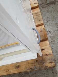 Thumbnail image of Large Vertical Laminar Flow System / Clean Room 3-Bay Lab