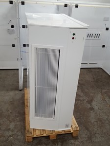 Thumbnail image of Large Vertical Laminar Flow System / Clean Room 3-Bay Lab