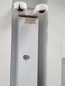 Thumbnail image of Large Vertical Laminar Flow System / Clean Room 3-Bay Lab