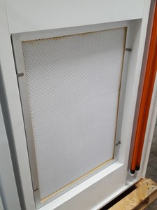 Thumbnail image of Large Vertical Laminar Flow System / Clean Room 3-Bay Lab