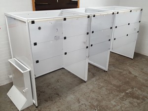 Thumbnail image of Large Vertical Laminar Flow System / Clean Room 3-Bay Lab