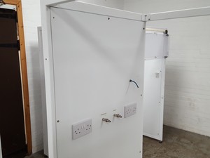 Thumbnail image of Large Vertical Laminar Flow System / Clean Room 3-Bay Lab