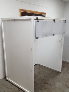 Thumbnail image of Large Vertical Laminar Flow System / Clean Room 3-Bay Lab
