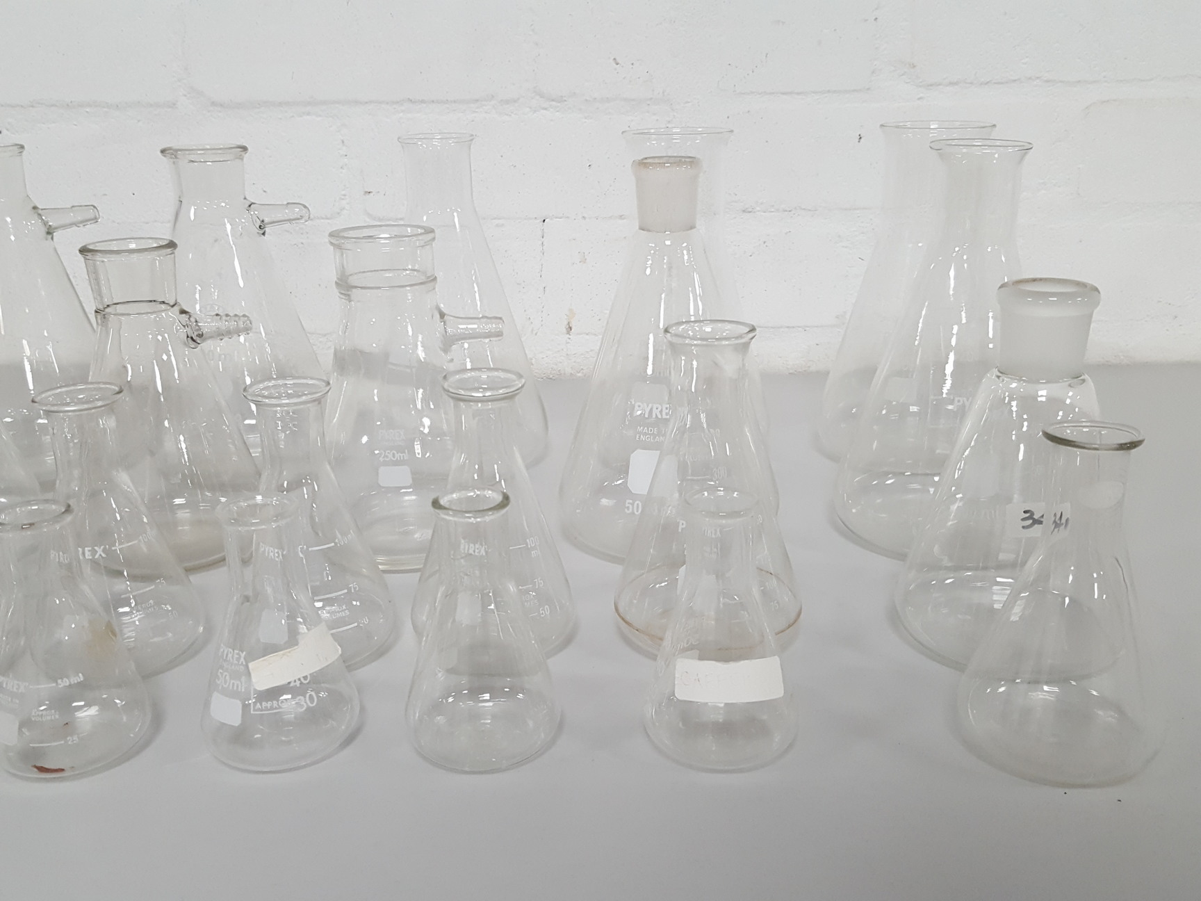 Image of 24 x Lab Glassware Conical and Buchner Flask Inc Pyrex Glass
