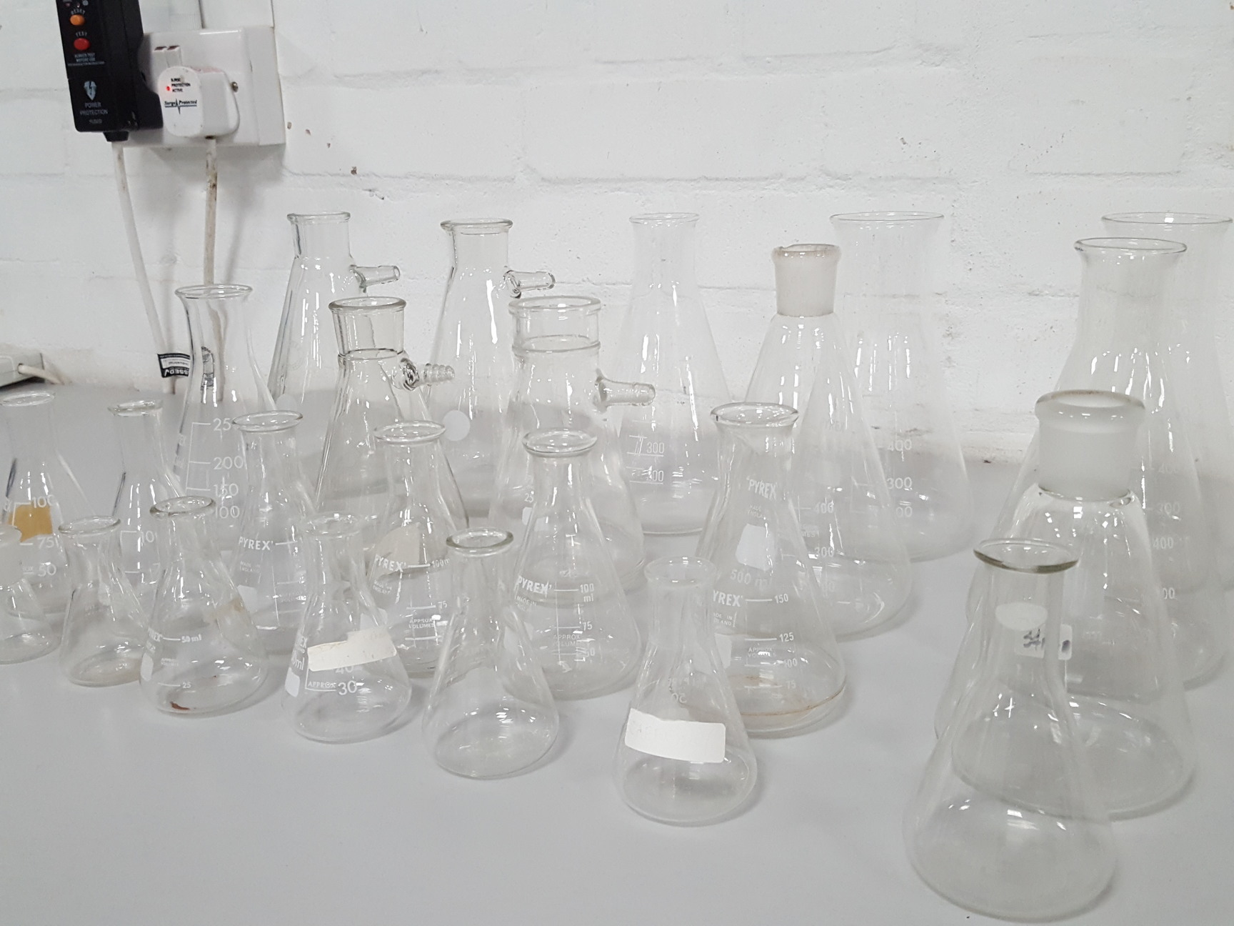 Image of 24 x Lab Glassware Conical and Buchner Flask Inc Pyrex Glass