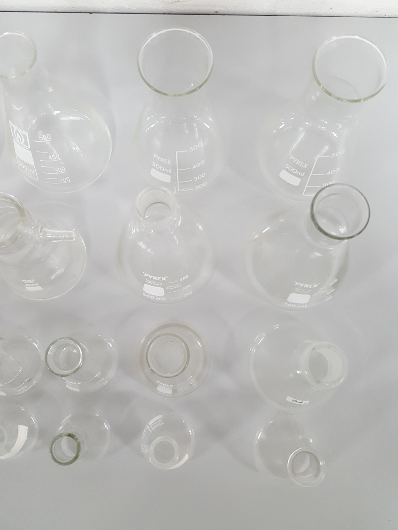 Image of 24 x Lab Glassware Conical and Buchner Flask Inc Pyrex Glass