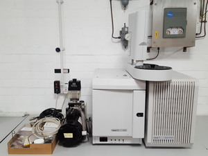 Thumbnail image of Varian 3900 Gas Chromatograph + Saturn 2100 GC/MS + CP-8400 AS & DS102 Pump Lab