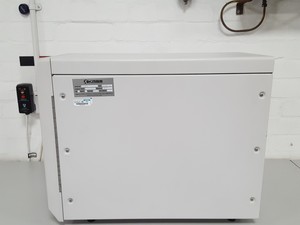 Thumbnail image of Varian 3900 Gas Chromatograph + Saturn 2100 GC/MS + CP-8400 AS & DS102 Pump Lab
