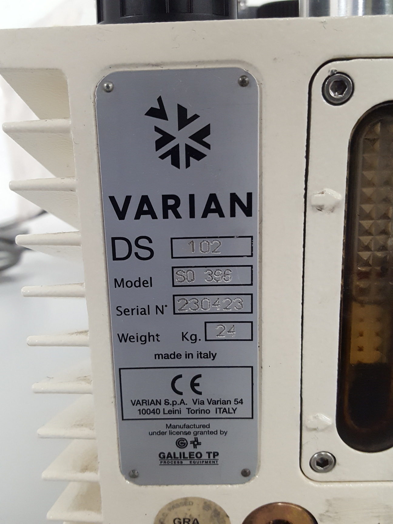 Image of Varian 3900 Gas Chromatograph + Saturn 2100 GC/MS + CP-8400 AS & DS102 Pump Lab