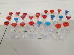 Thumbnail image of 108 x Volumetric Flasks Lab Glassware Glass + Stoppers
