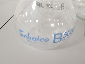 Thumbnail image of 108 x Volumetric Flasks Lab Glassware Glass + Stoppers