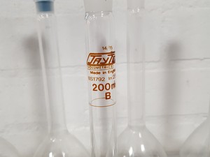 Thumbnail image of 108 x Volumetric Flasks Lab Glassware Glass + Stoppers
