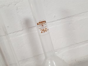 Thumbnail image of 108 x Volumetric Flasks Lab Glassware Glass + Stoppers