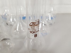 Thumbnail image of 108 x Volumetric Flasks Lab Glassware Glass + Stoppers