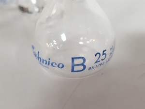 Thumbnail image of 108 x Volumetric Flasks Lab Glassware Glass + Stoppers