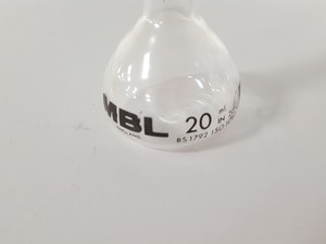 Thumbnail image of 108 x Volumetric Flasks Lab Glassware Glass + Stoppers