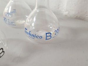 Thumbnail image of 108 x Volumetric Flasks Lab Glassware Glass + Stoppers
