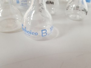 Thumbnail image of 108 x Volumetric Flasks Lab Glassware Glass + Stoppers