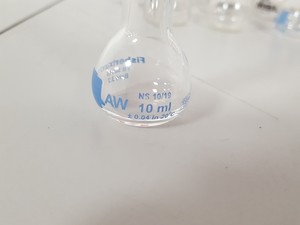 Thumbnail image of 108 x Volumetric Flasks Lab Glassware Glass + Stoppers