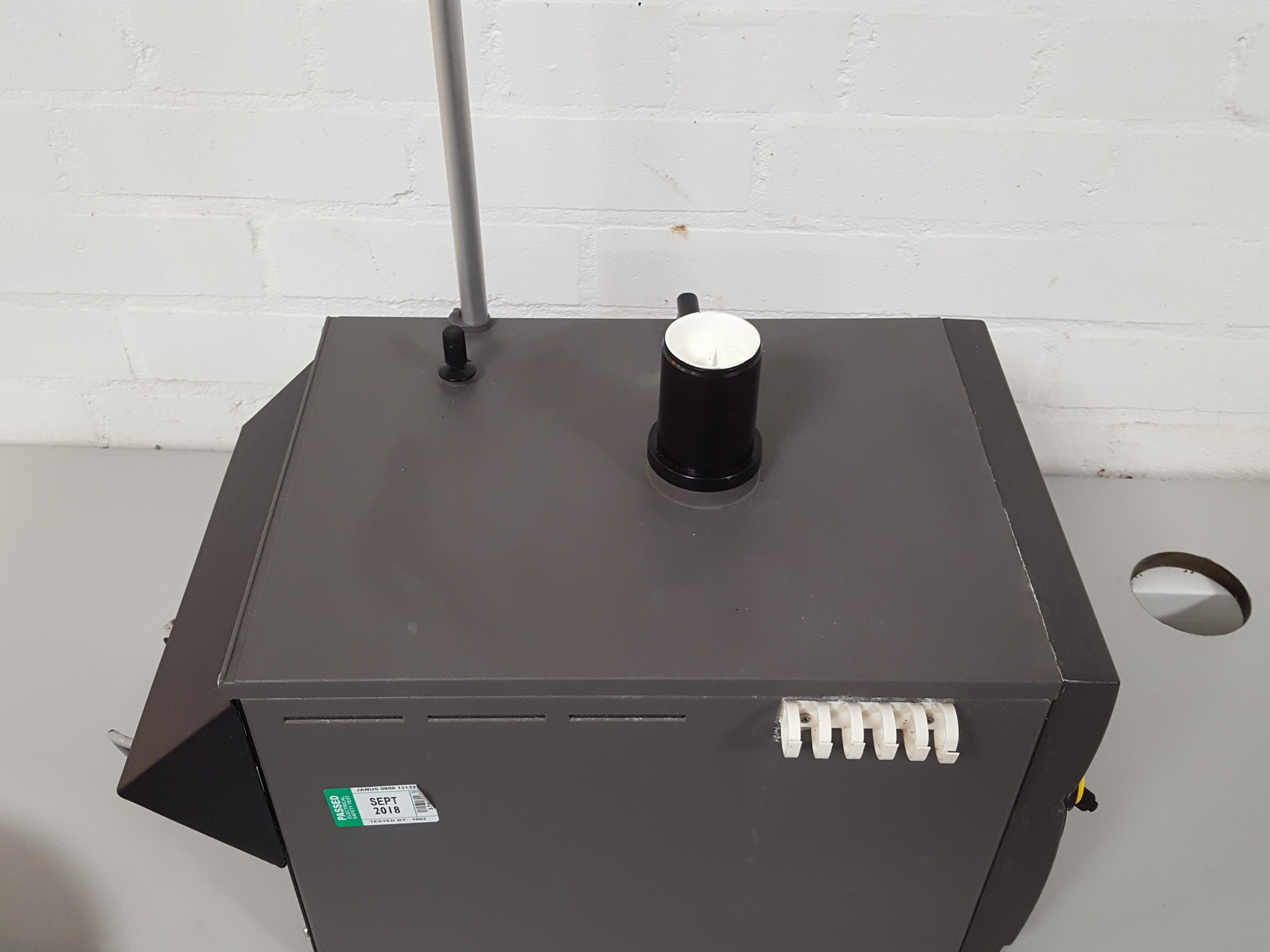 Image of Amersham Biosciences AKTA Prime FPLC System Lab
