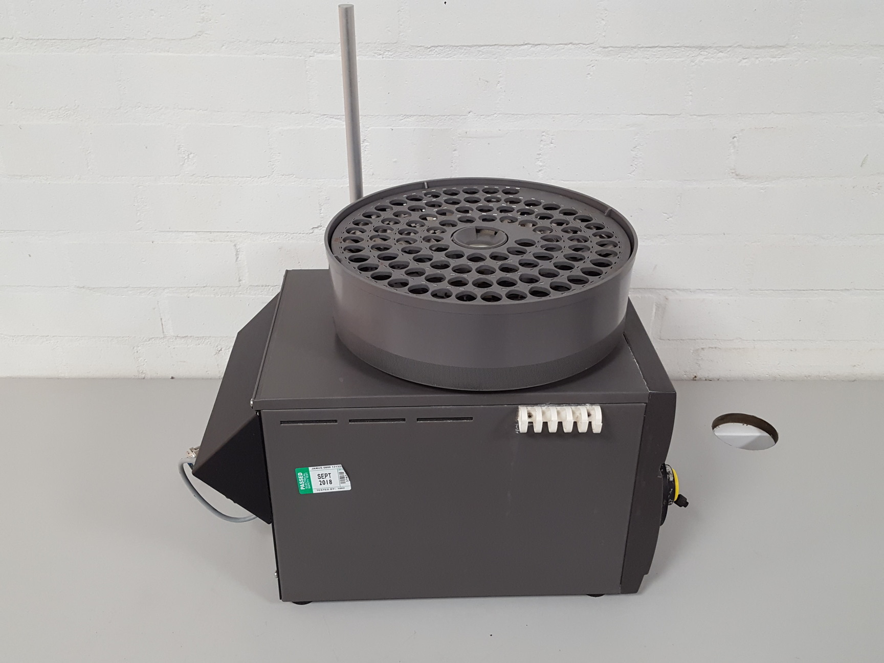 Image of Amersham Biosciences AKTA Prime FPLC System Lab