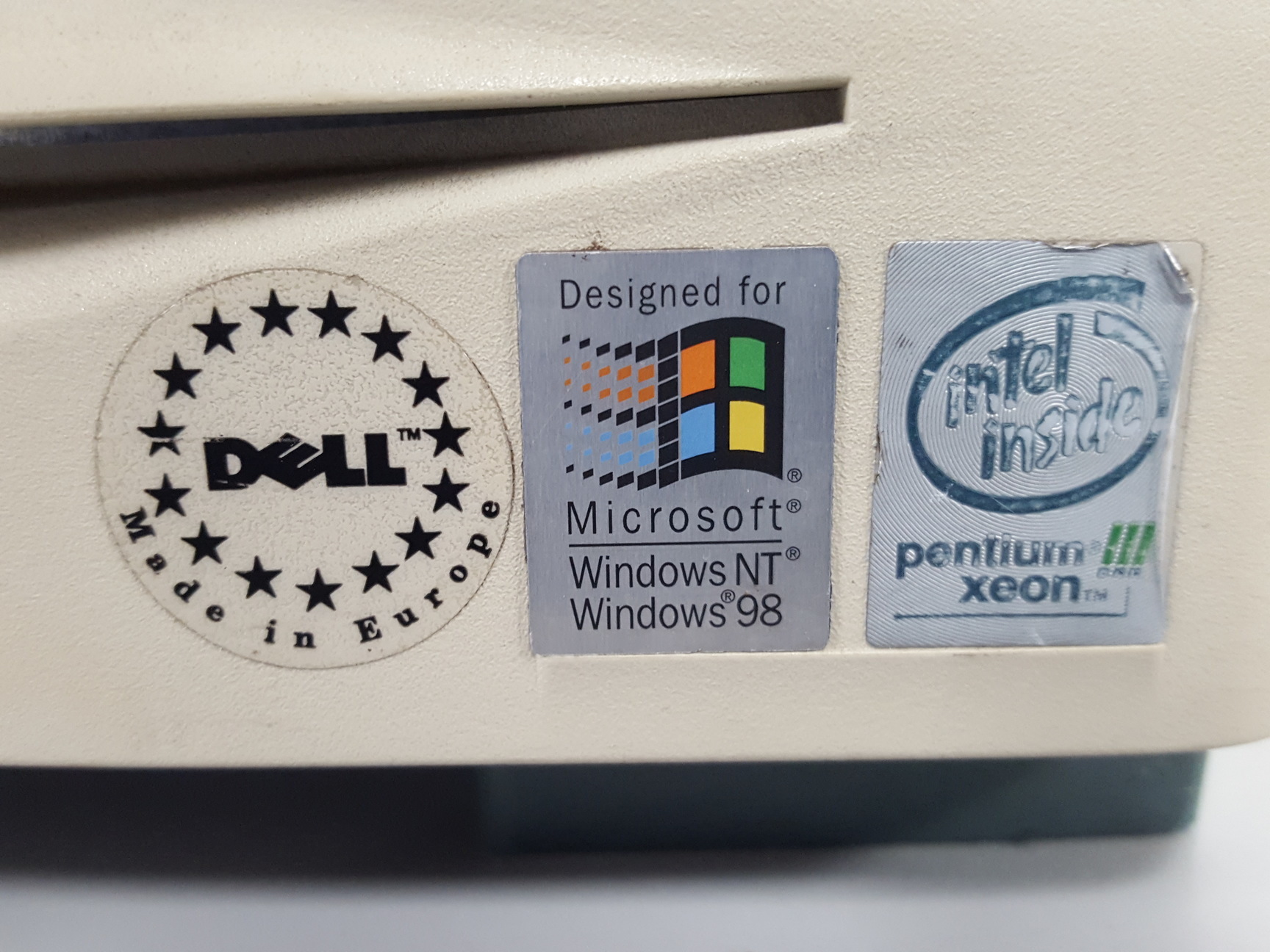 Image of Dell Precision 610 Pentium III PC Computer IT Retro Gaming Windows XP