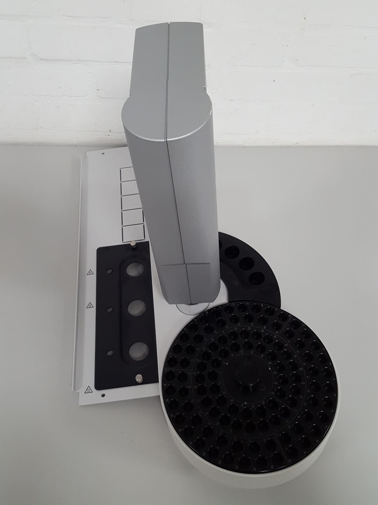 Image of Varian CP-8400 Autosampler / Autoinjector GC With 100 Vial Tray Lab