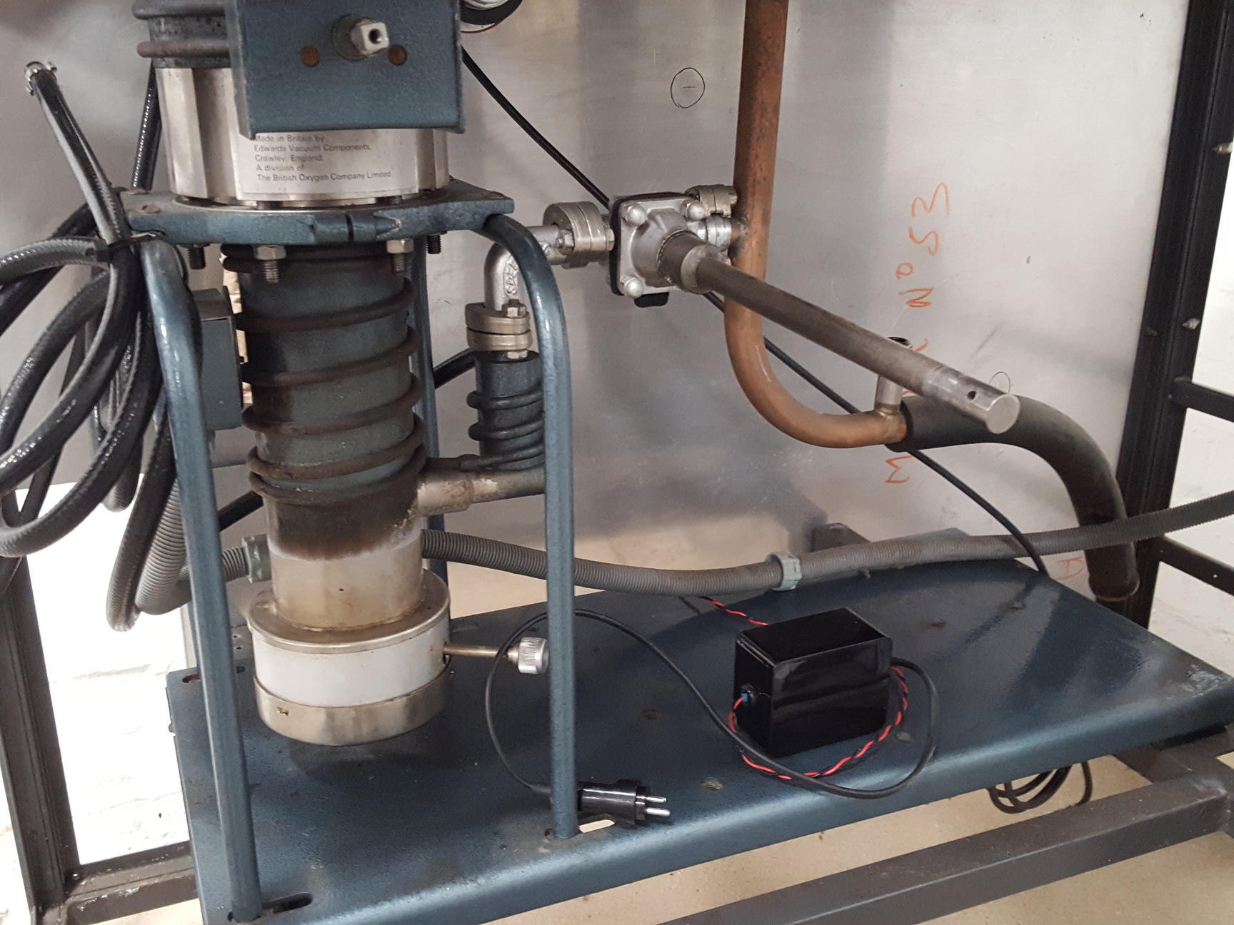 Image of Edwards SpeediVac Diffusion Pump + Cold Baffle, Spacer and UHV Chamber Lab