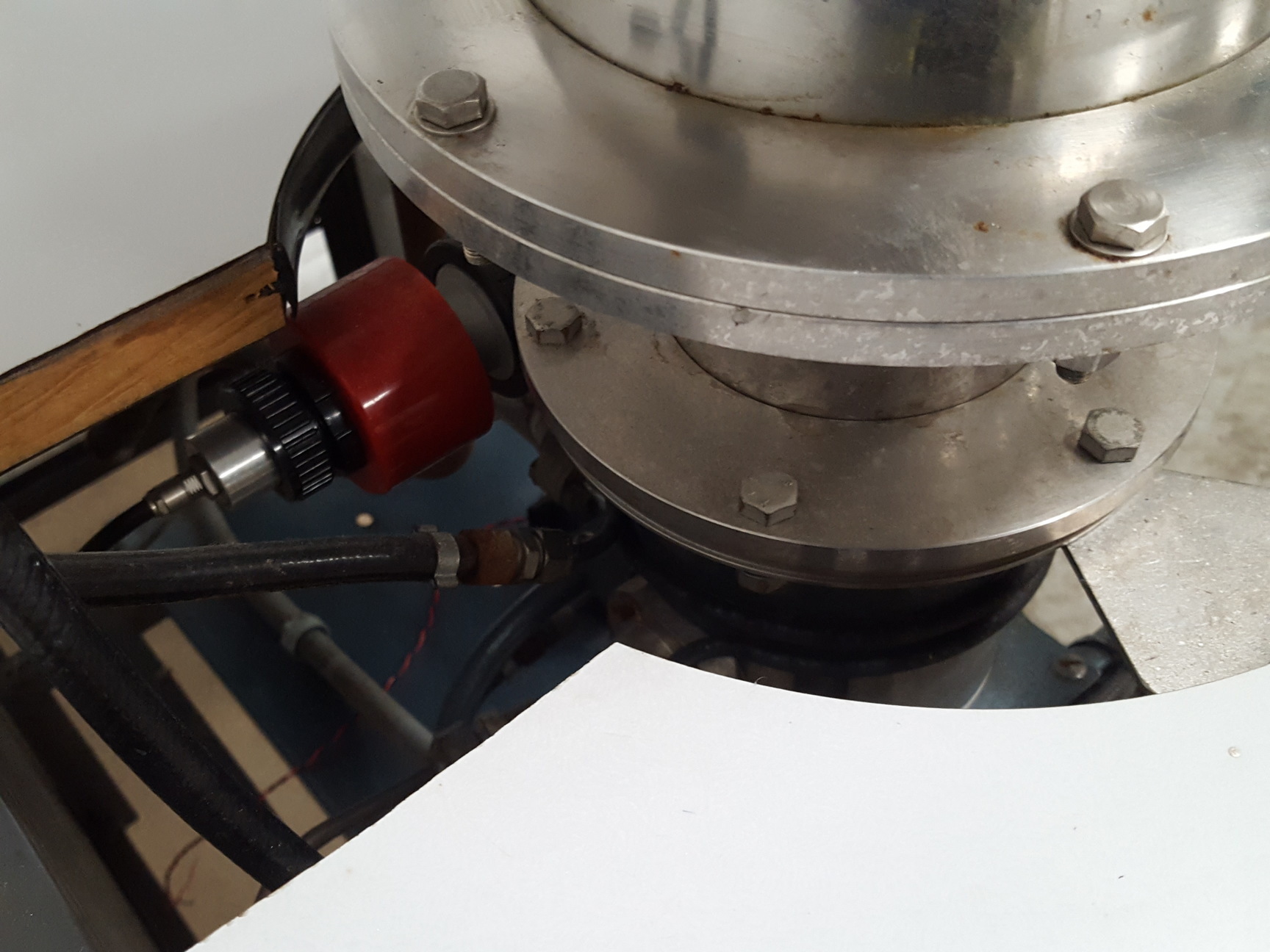 Image of Edwards SpeediVac Diffusion Pump + Cold Baffle, Spacer and UHV Chamber Lab