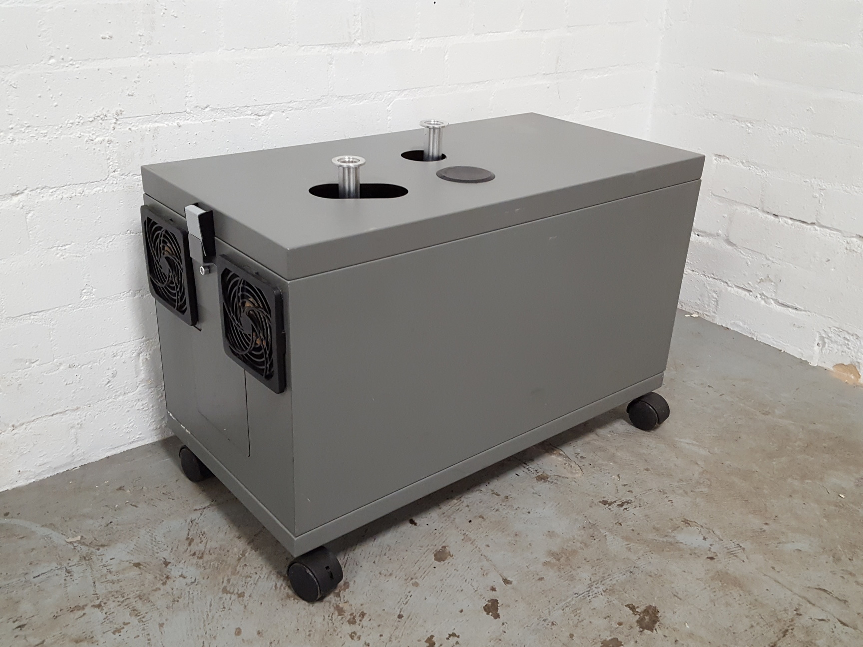 MDS Sciex Quiet Enclosure Vacuum Pump Enclosure + Varian DS 602 Pump Lab