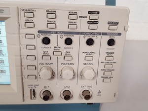 Thumbnail image of Tektronix TDS210 60 MHz Dual Channel Digital Lab Oscilloscope Lab