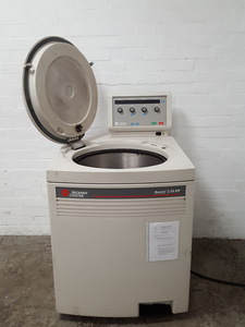 Thumbnail image of  Beckman Avanti J-20XP High Capacity Centrifuge Lab