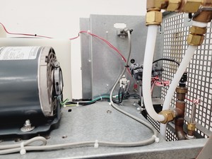 Thumbnail image of Thermo Scientific Thermoflex 2500 Recirculating Chiller Lab