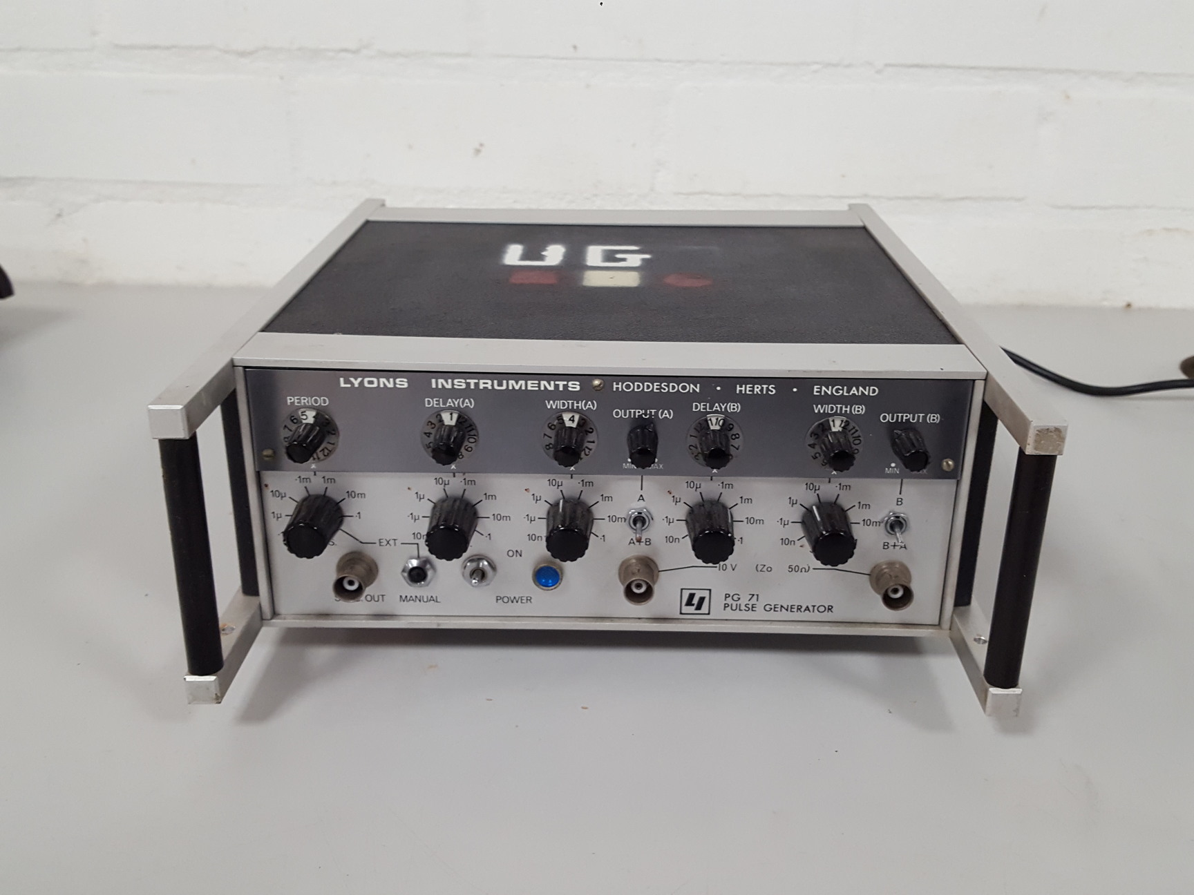Image of Lyons Instruments PG 71N Bipolar Pulse Generator Lab - Spares Repairs