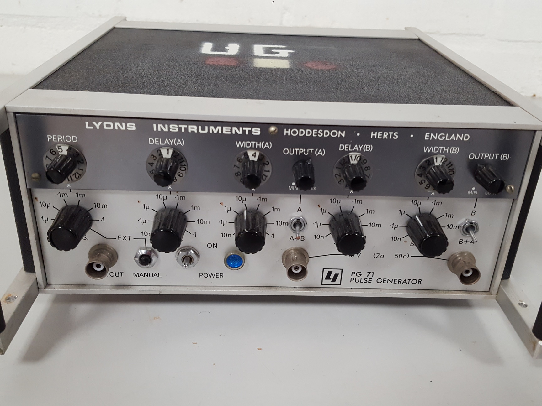 Image of Lyons Instruments PG 71N Bipolar Pulse Generator Lab - Spares Repairs