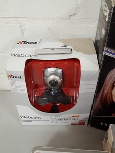 Thumbnail image of 6x Web Cam, C270 Logitech HD, Philips Pro 3D, Philips PCVC 750k Job Lot
