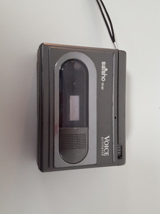 Thumbnail image of Saisho TR60 Retro Walkman Voice Activated Cassette Recorder 