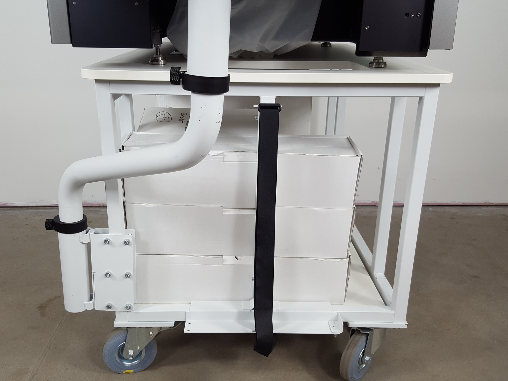 Image of Roche MagNA Pure 96 & Hamilton FLOW PCR System Lab Nucleic Extraction & Handling