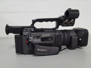 Thumbnail image of Sony DSR-PD150P Professional Mini DV Camcorder Photography