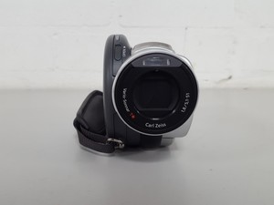 Thumbnail image of Sony Handycam DCR-DVD505E Digital Video Camera Recorder AV Equipment