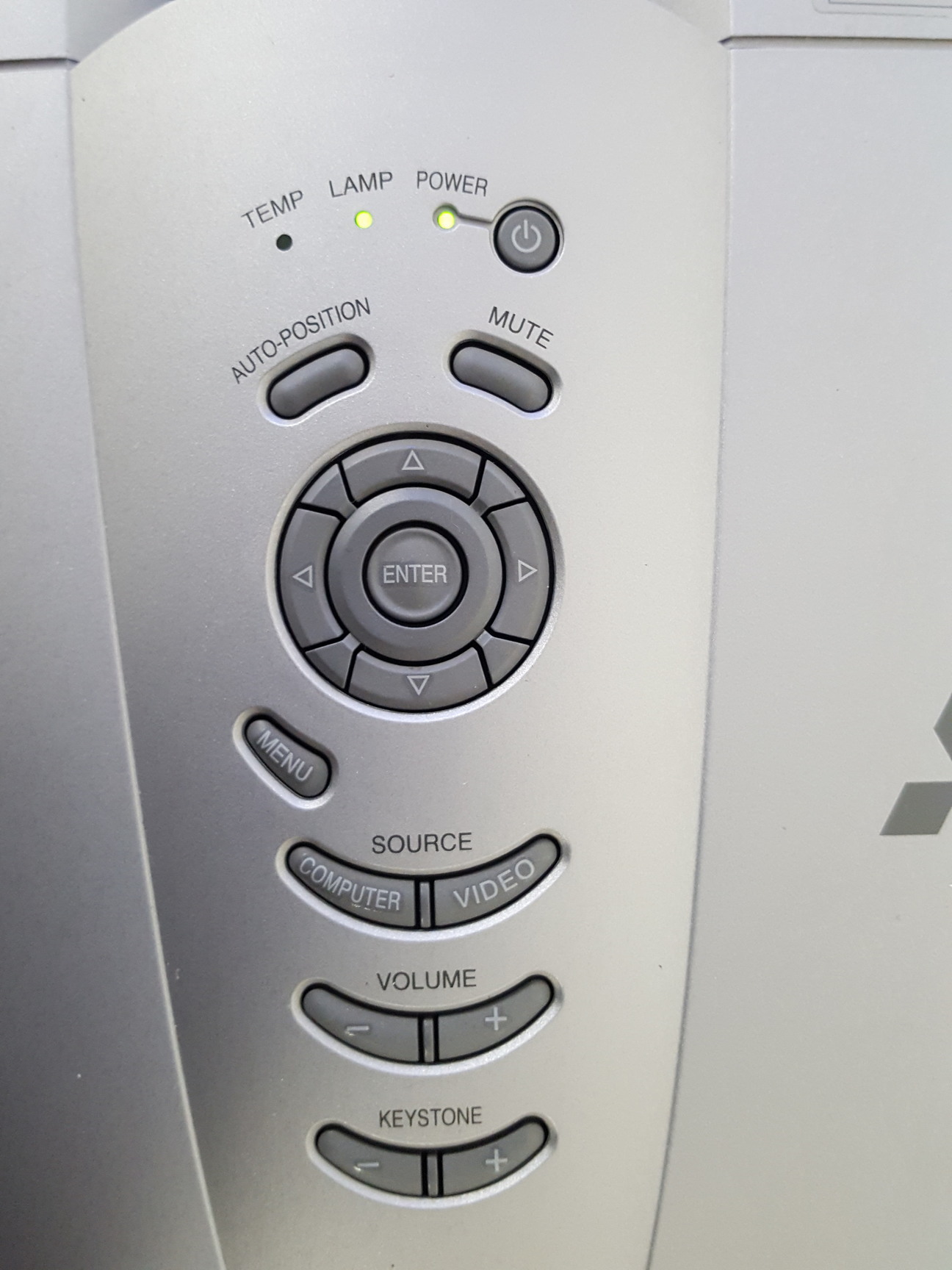 Image of Mitsubishi ColorView XL30U LCD Projector AV + Remote & Cables