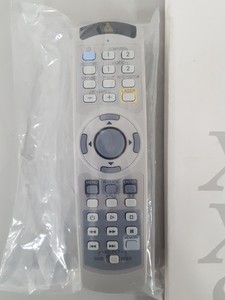 Thumbnail image of Mitsubishi ColorView XL30U LCD Projector AV + Remote & Cables