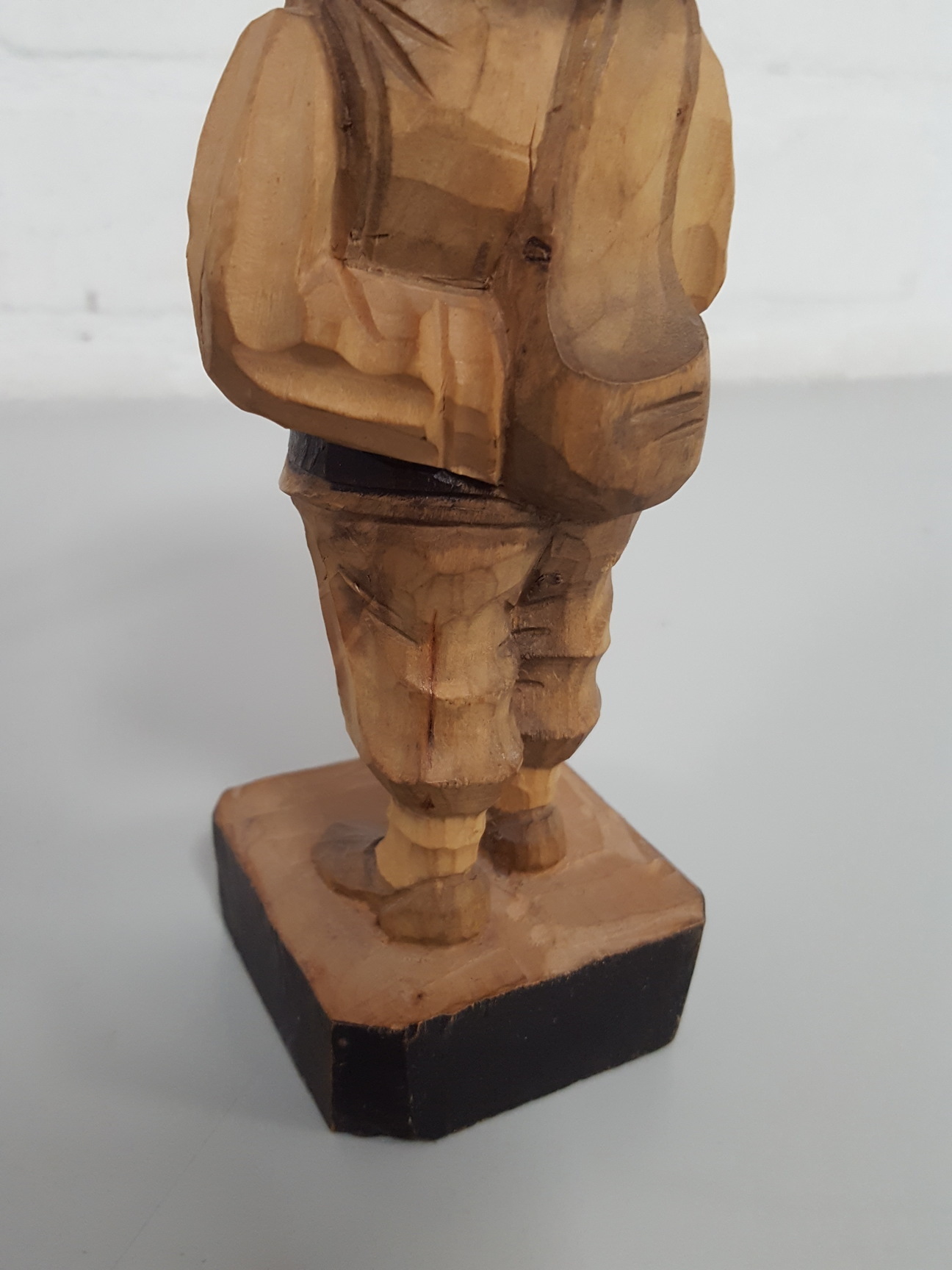Image of Pair of Carved Hand-Made Wooden Statues Antiques & Collectables Art