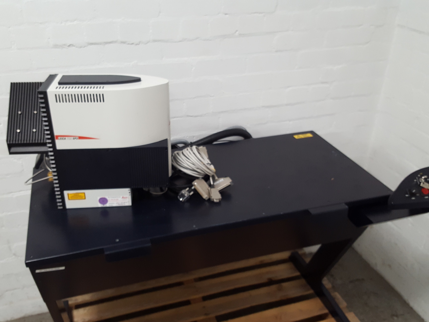 Image of Leica TCS SP2 Supply Unit Table & Scan Unit Confocal Microscope Lab
