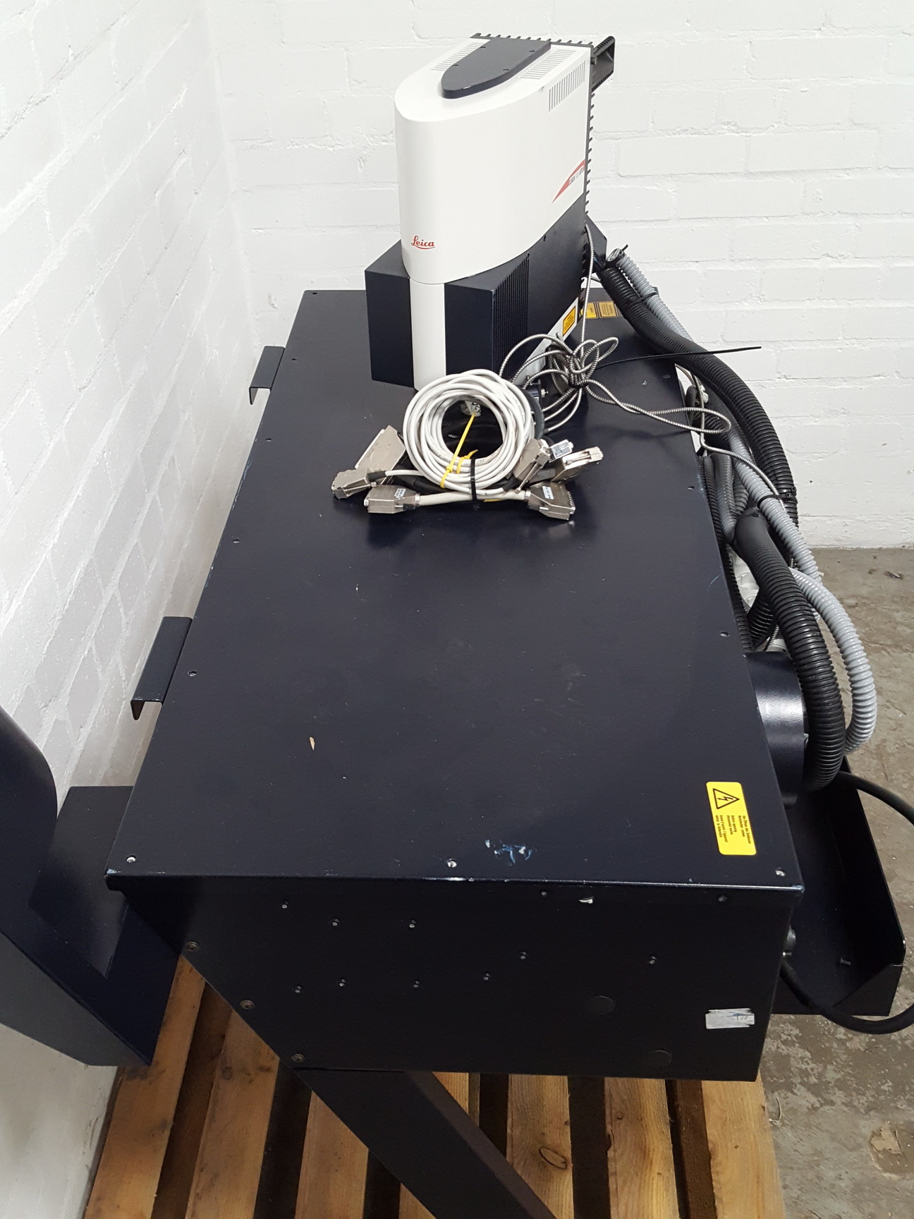 Image of Leica TCS SP2 Supply Unit Table & Scan Unit Confocal Microscope Lab