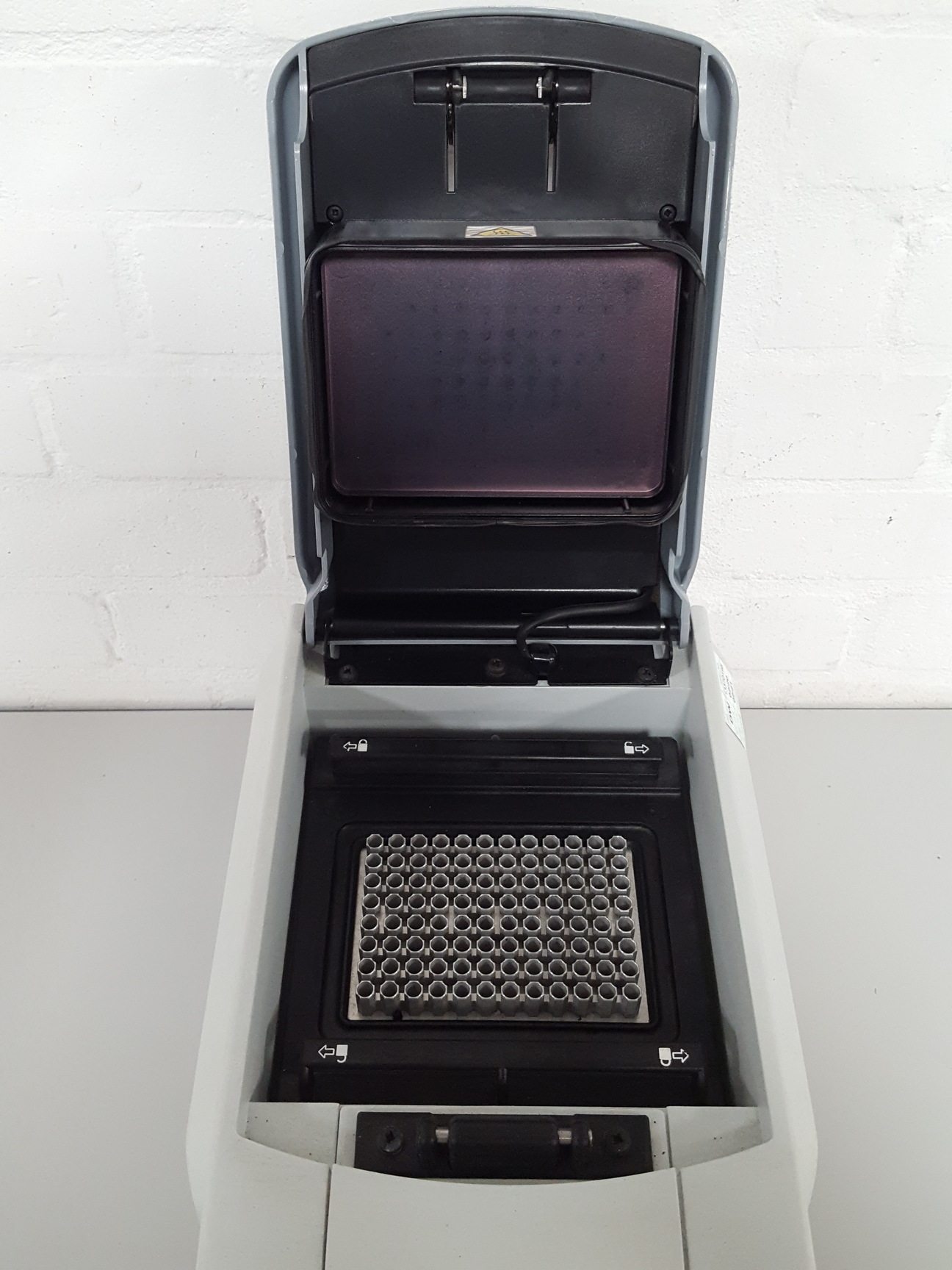 Image of Techne Flexigene FFG02FSD Benchtop Thermal Cycler PCR Lab